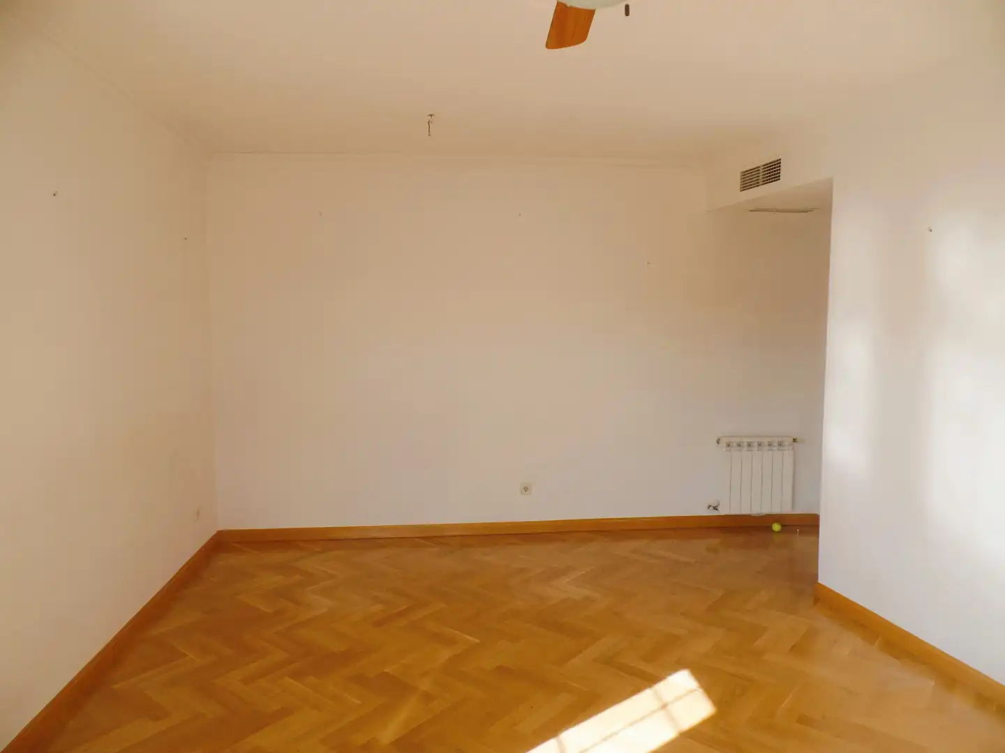 Sala de estar de Piso en venta en Madrid con Aire acondicionado, Calefacción y Parquet
