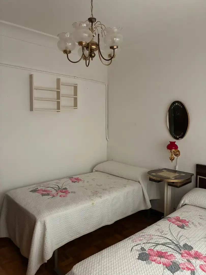 Habitación de Piso en venta en Zaragoza con Calefacción, Amueblado y Horno
