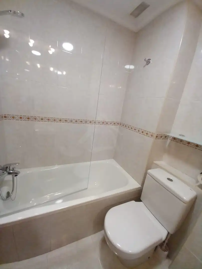 Piso de alquiler en Logroño - CL PILAR SALARRULLANA, Gran Via