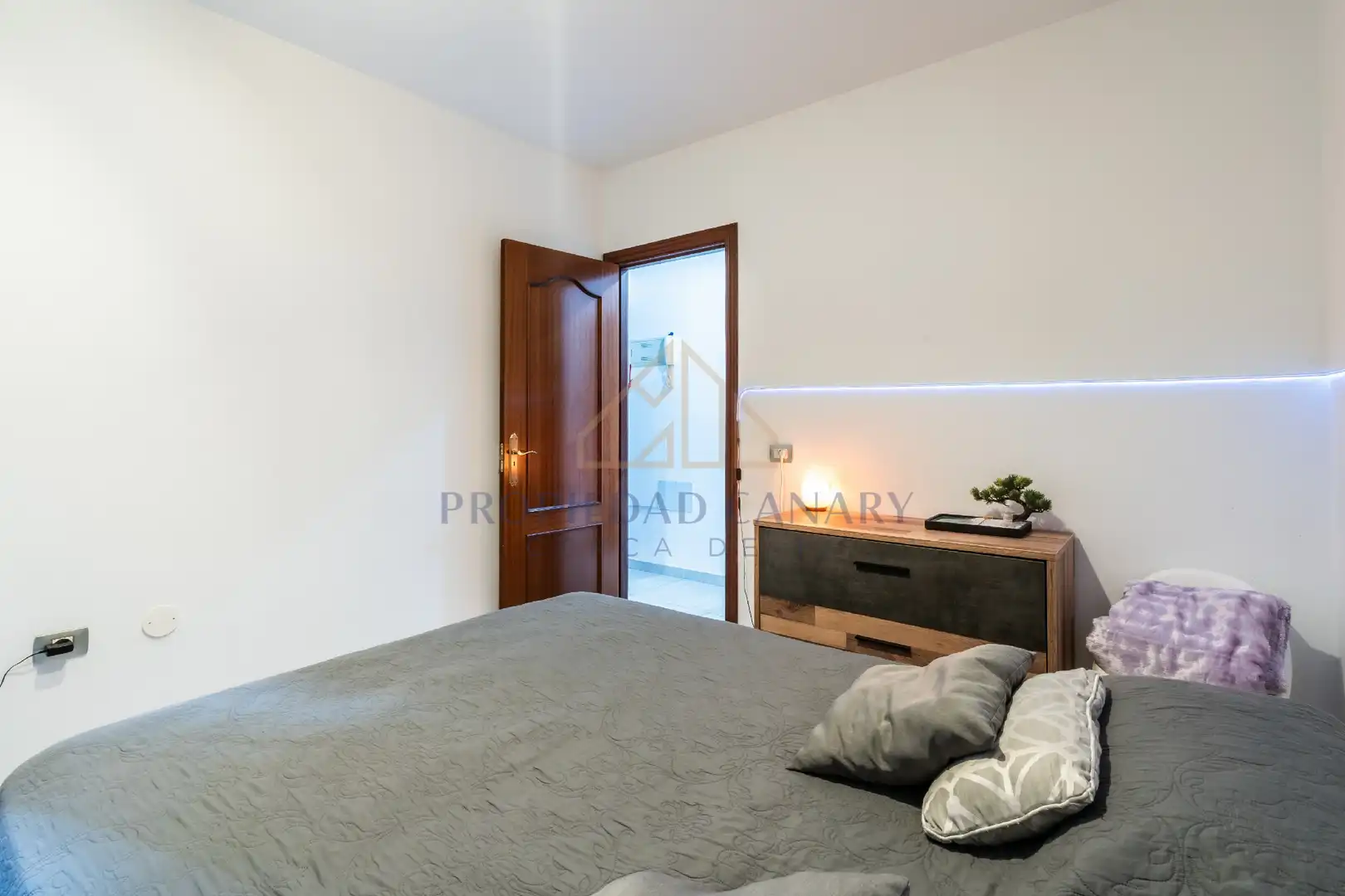 Bedroom of Flat for sale in Arona  with Air Conditioner, Terrace and Furnished