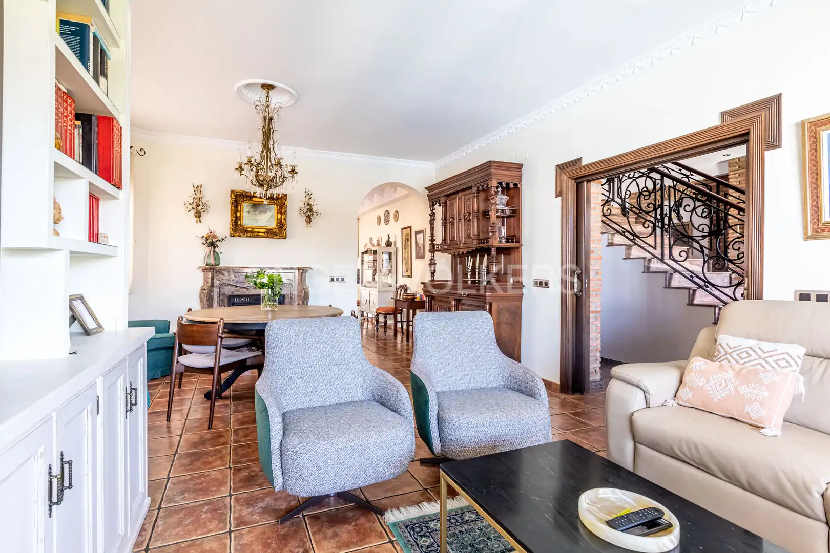 Sala d'estar de Casa o xalet en venda en Utrera amb Aire condicionat, Calefacció i Jardí privat