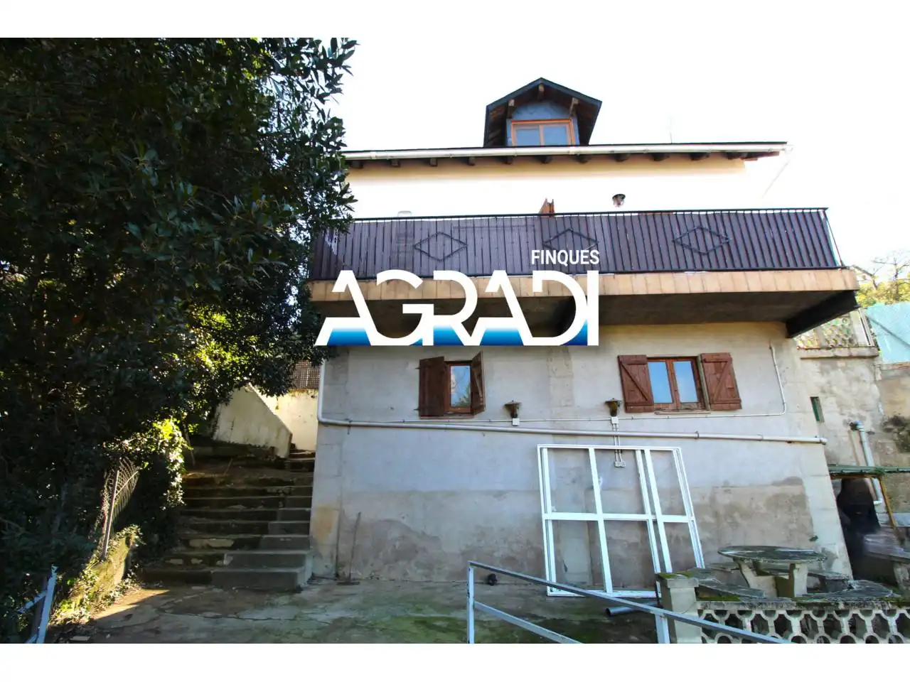 Houses for sale in Vallgorguina