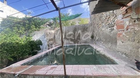 Foto 2 de Casa adosada en venta en Alcaudete, Jaén