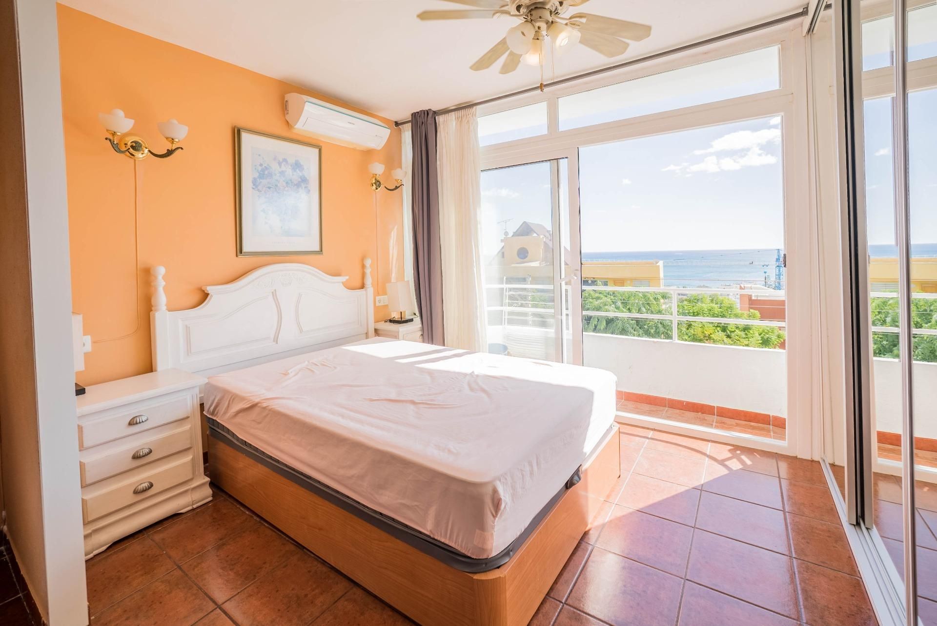 Study for sale in Loma de los Riscos