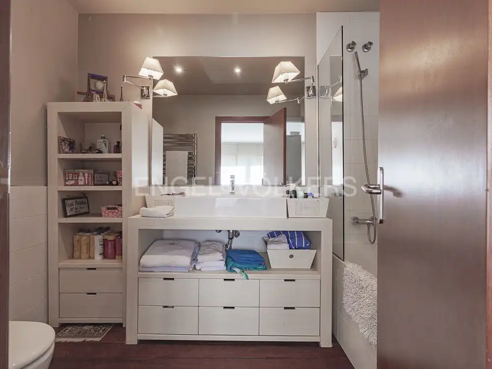 Baño de Casa o chalet en venta en Barcelona con Aire acondicionado, Calefacción y Jardín privado
