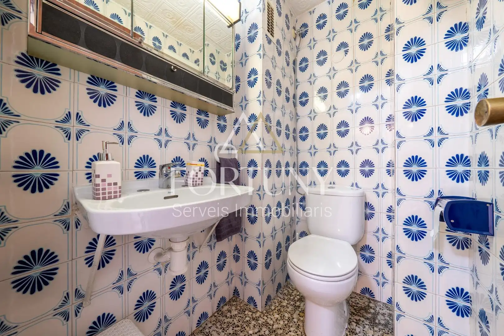 Baño de Piso en venta en Reus con Calefacción y Balcón