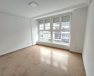 Sala d'estar de Pis de lloguer en Gijón  amb Calefacció