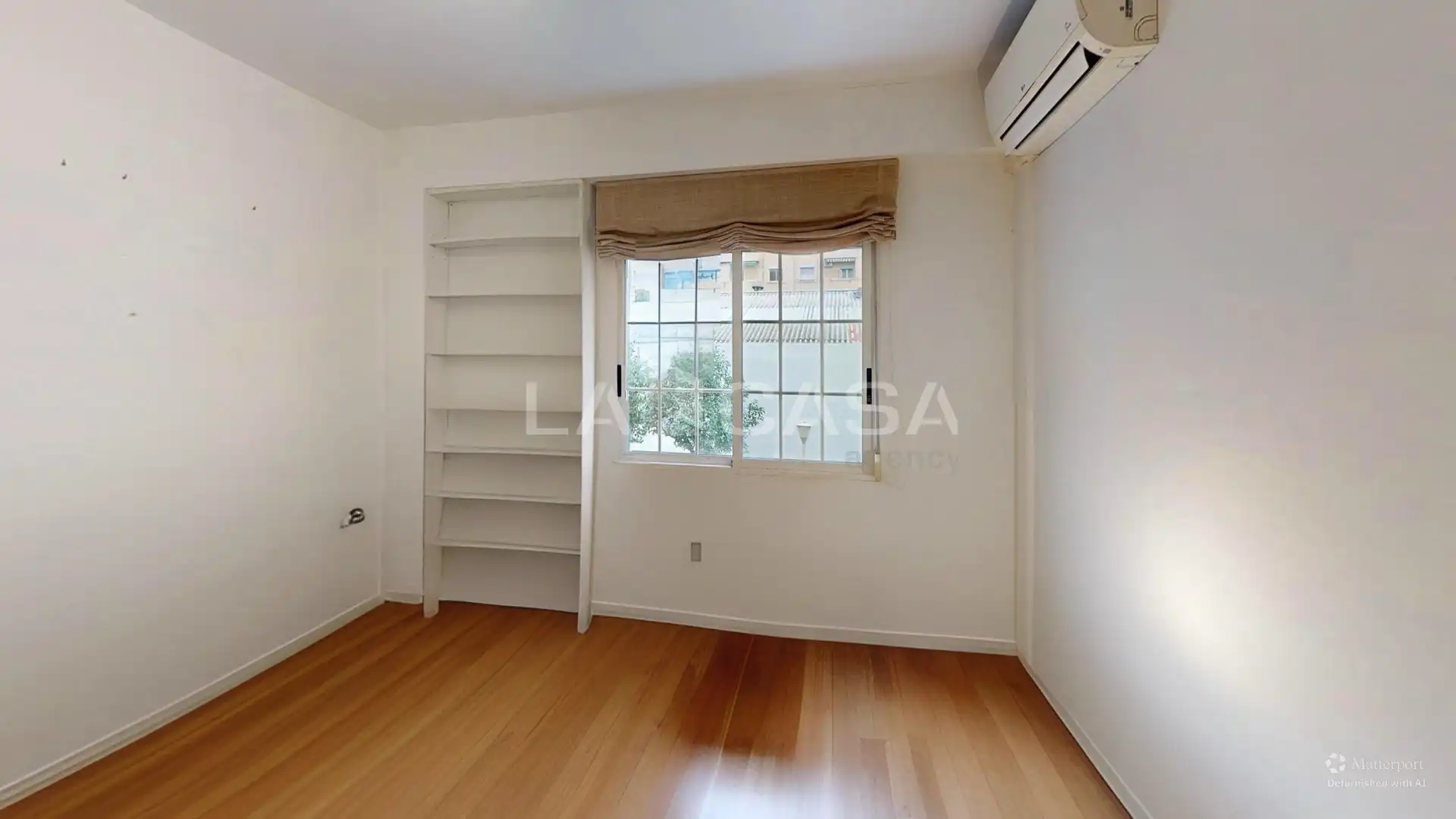 Flat for sale in  Valencia Capital