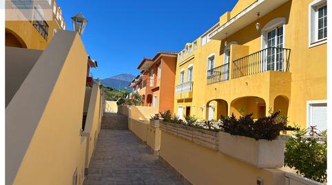 Foto 3 de Casa adosada en venda a La Quinta, Santa Cruz de Tenerife