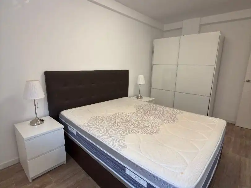 Schlafzimmer von Wohnung zur Miete in Alcalá de Henares mit Klimaanlage und Terrasse
