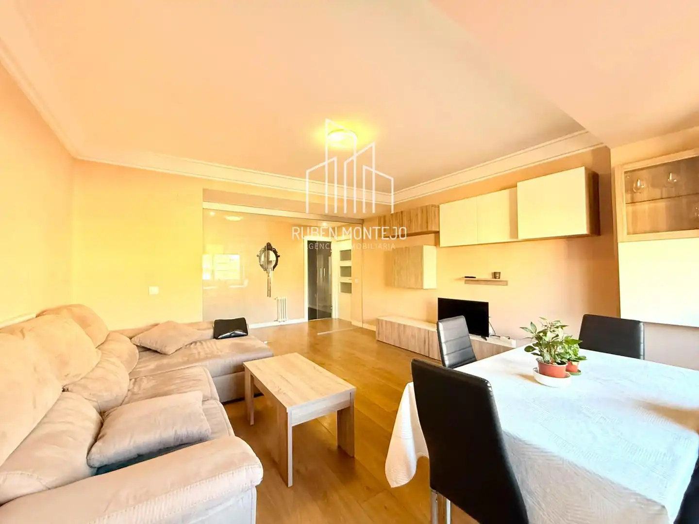 Sala de estar de Piso de alquiler en Salamanca con Calefacción, Parquet y Terraza