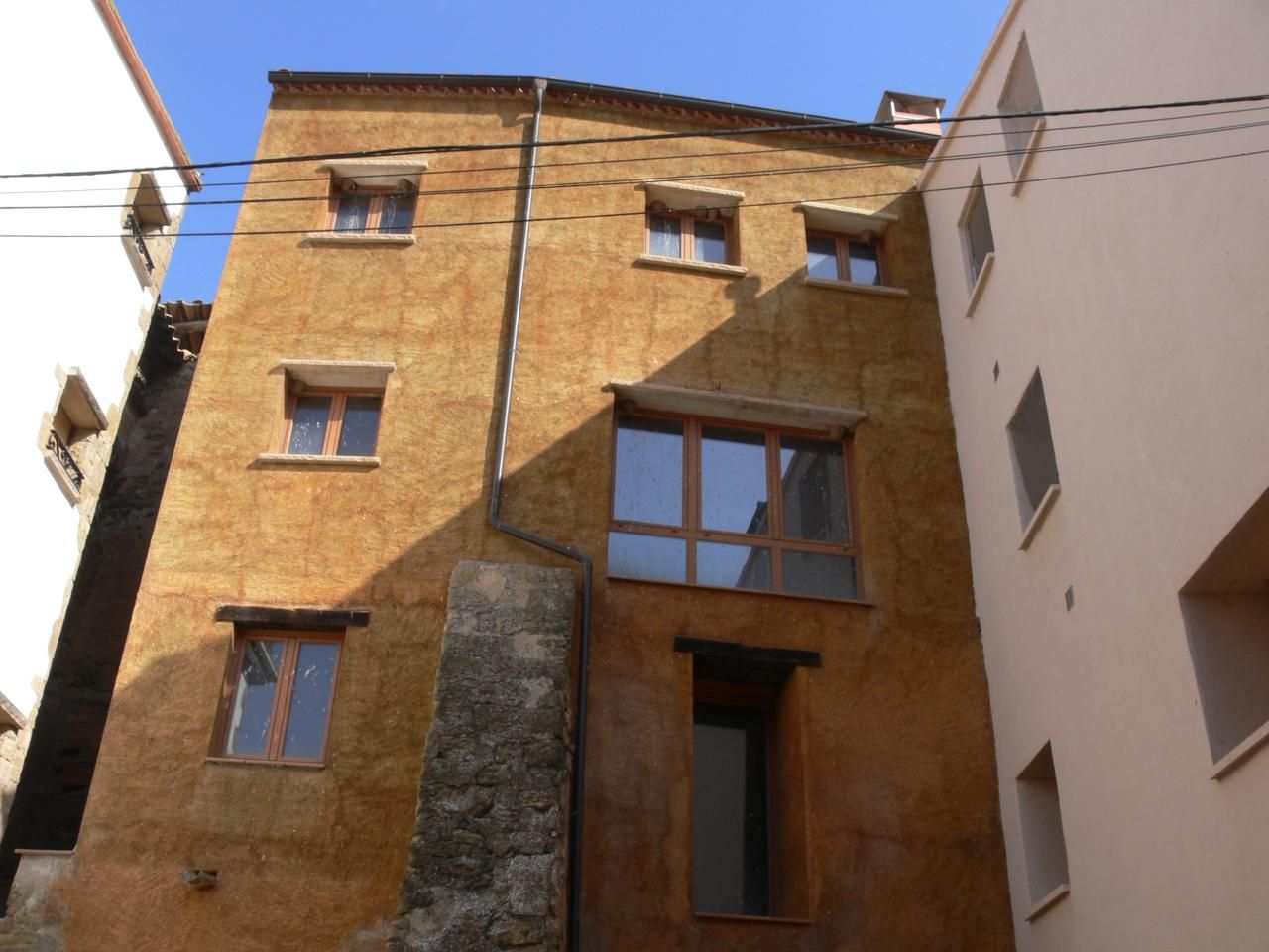 Exterior view of Country house for sale in La Baronia de Rialb
