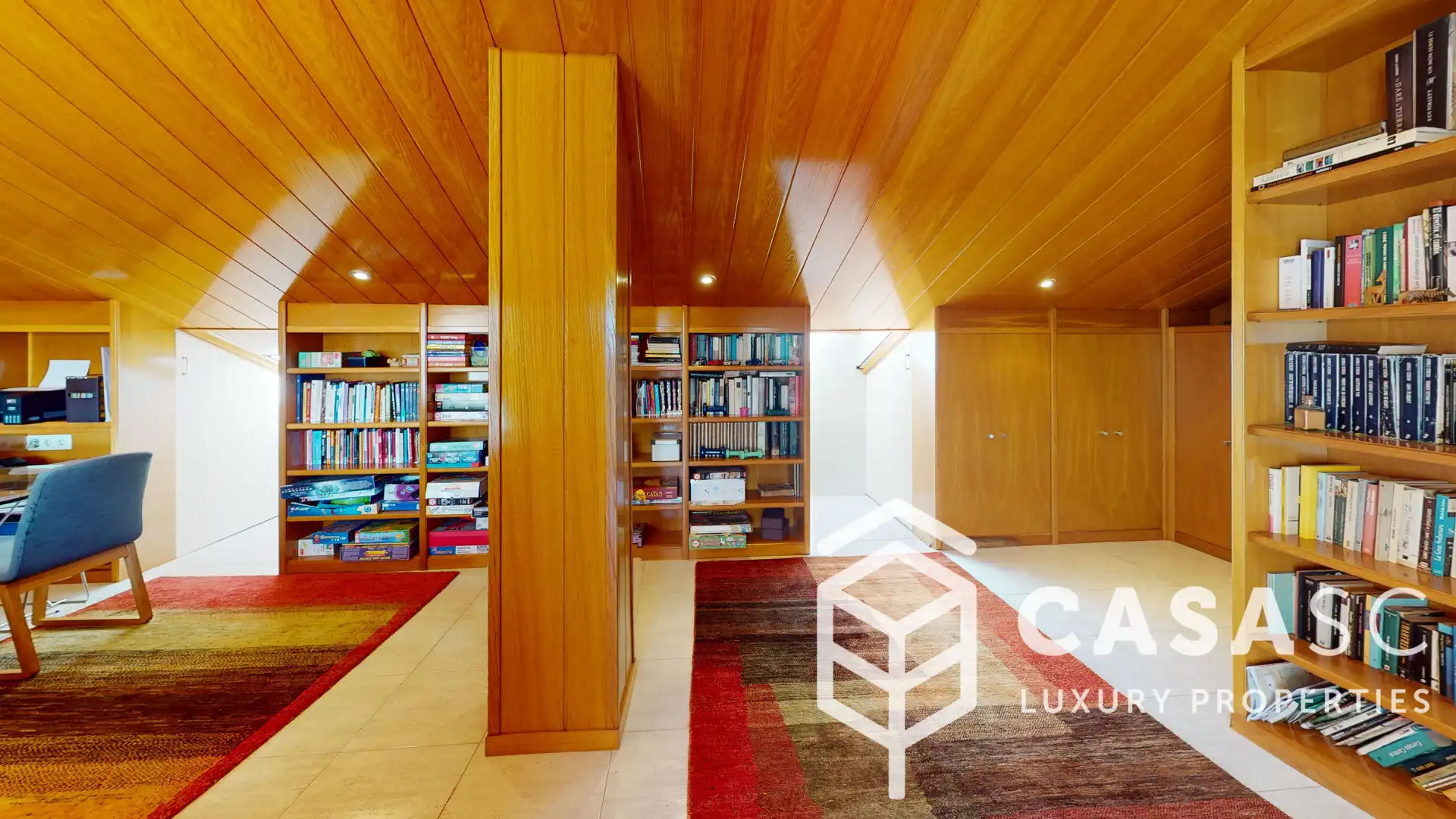 Living room of Attic for sale in Sant Cugat del Vallès  with Air Conditioner, Heating and Parquet flooring