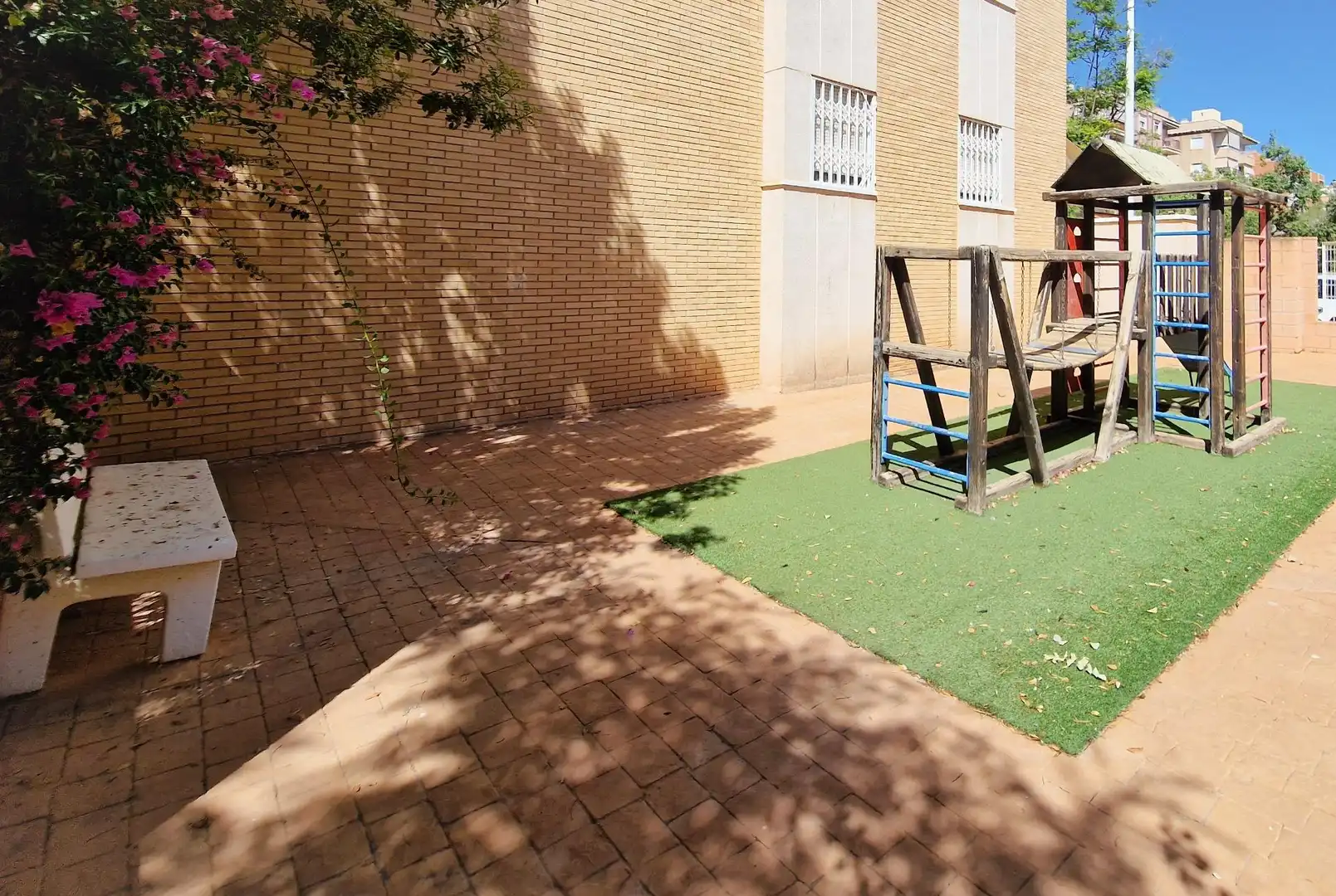 Garden of Houses for sale in Elche / Elx  with Air Conditioner, Heating and Private garden