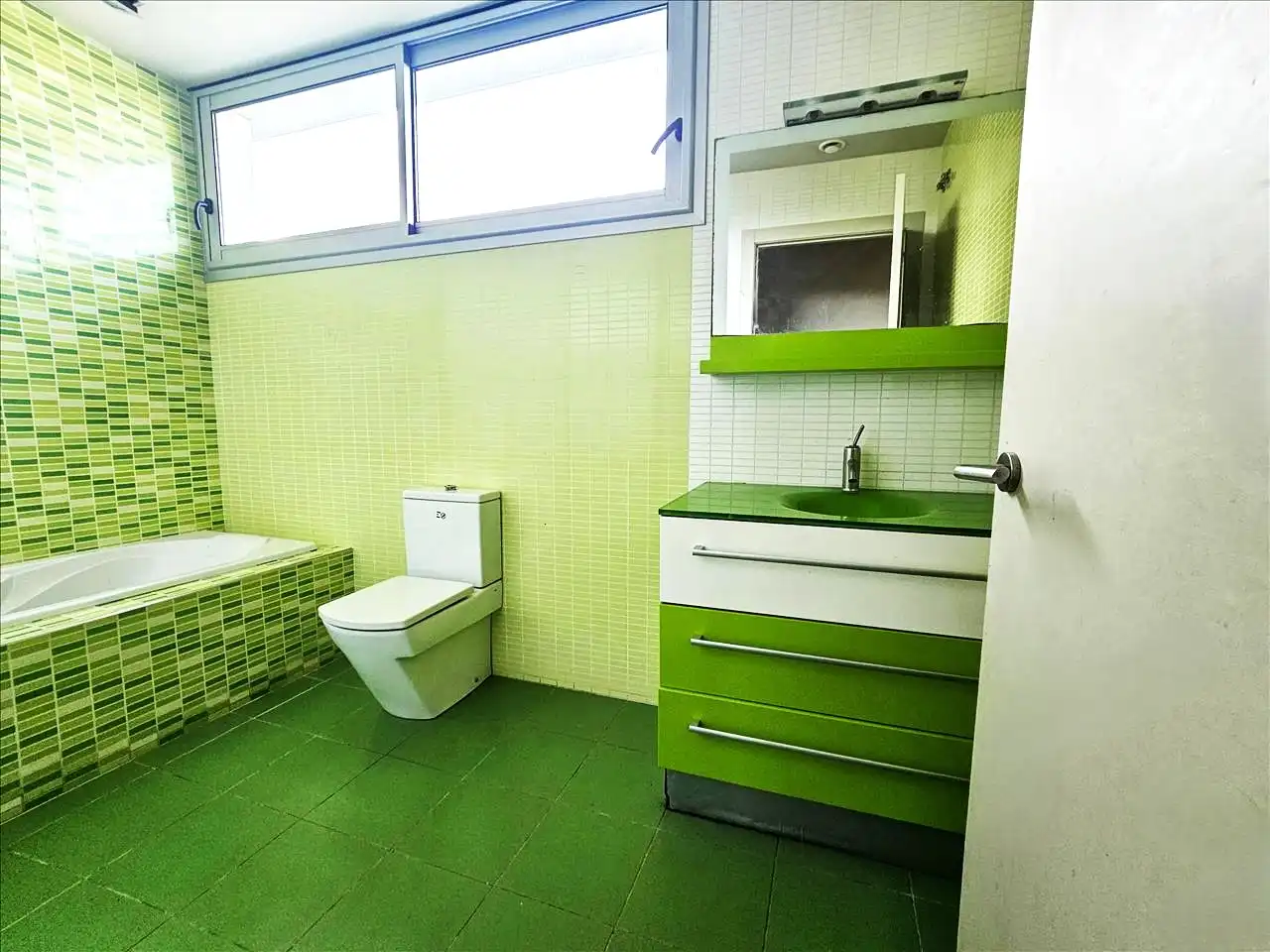 Baño de Casa o chalet en venta en Barcelona con Jardín privado, Terraza y Balcón