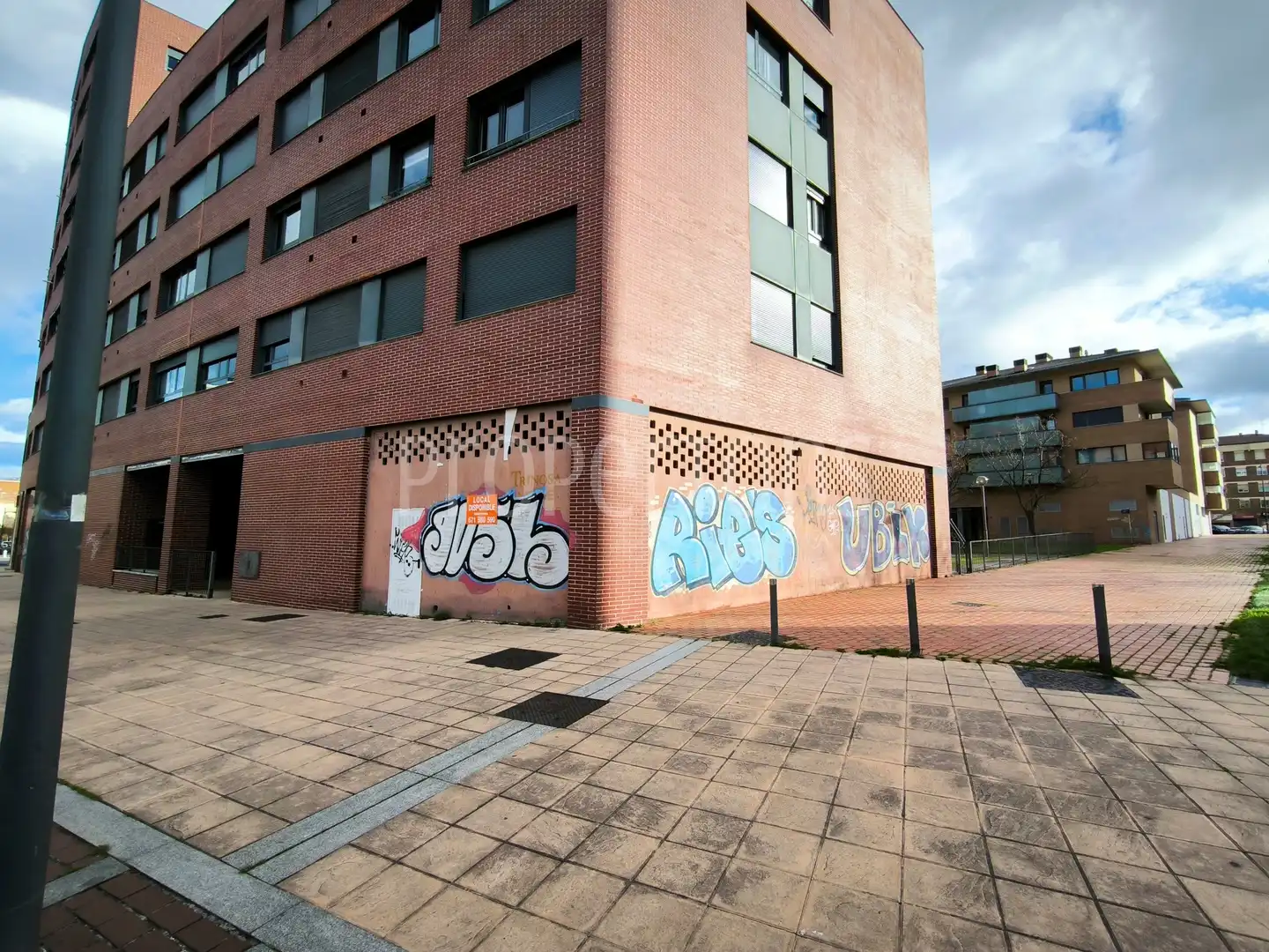 Vista exterior de Local de alquiler en Vitoria - Gasteiz
