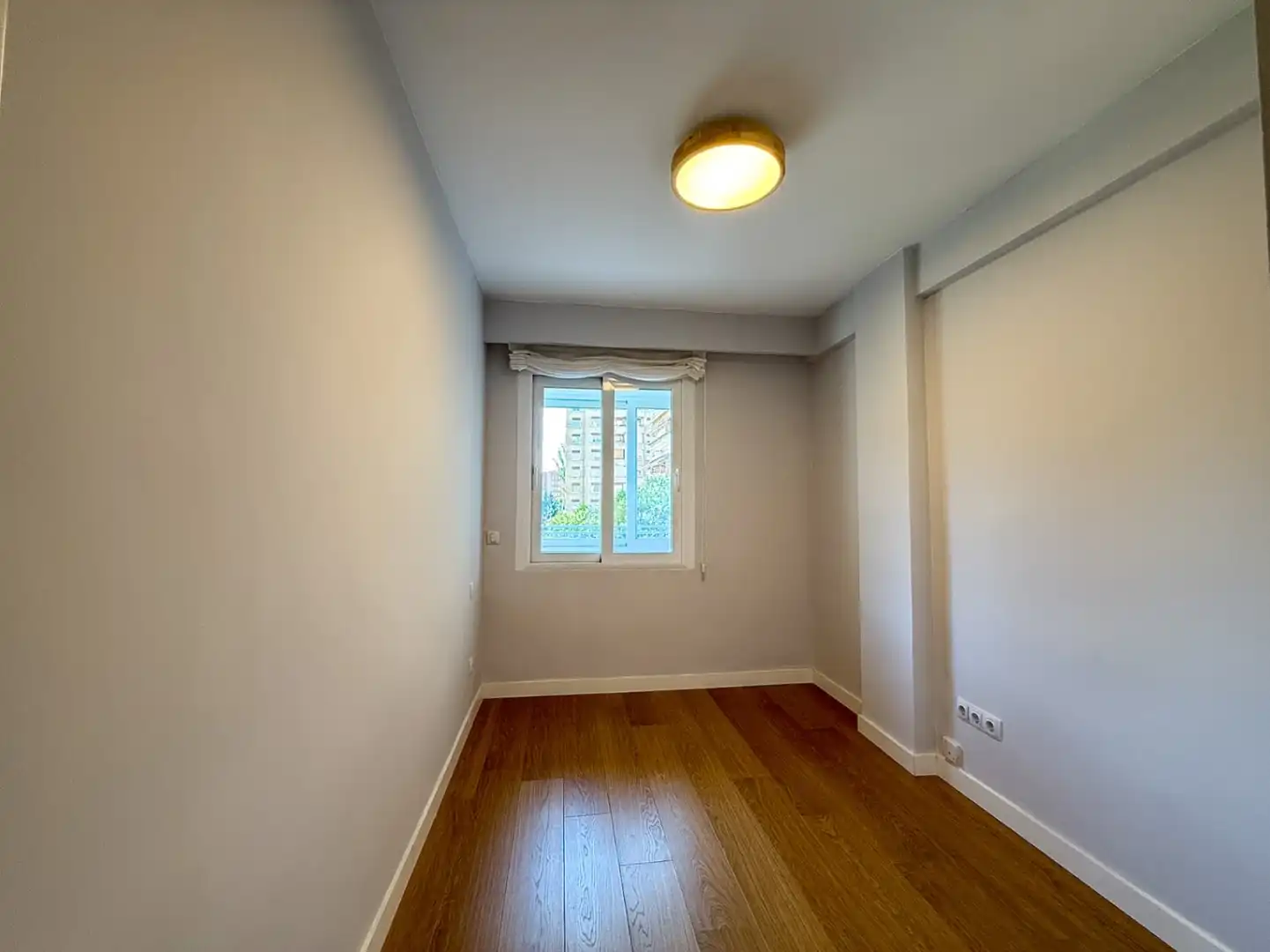 Bedroom of Flat for rent in Madrid  with Air Conditioner, Heating and Terrace