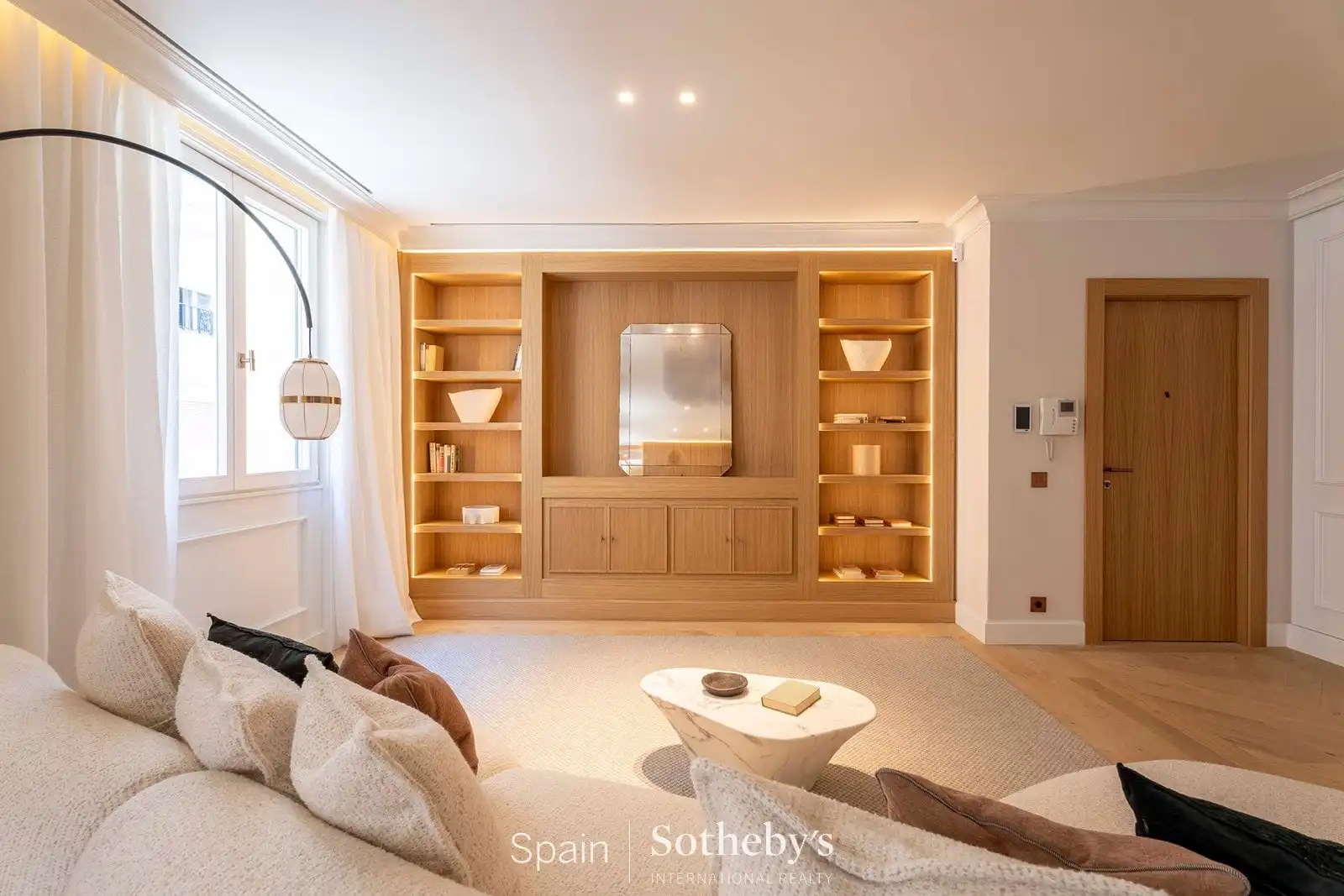 Apartament amb ascensor en venda a Calle de Almadén