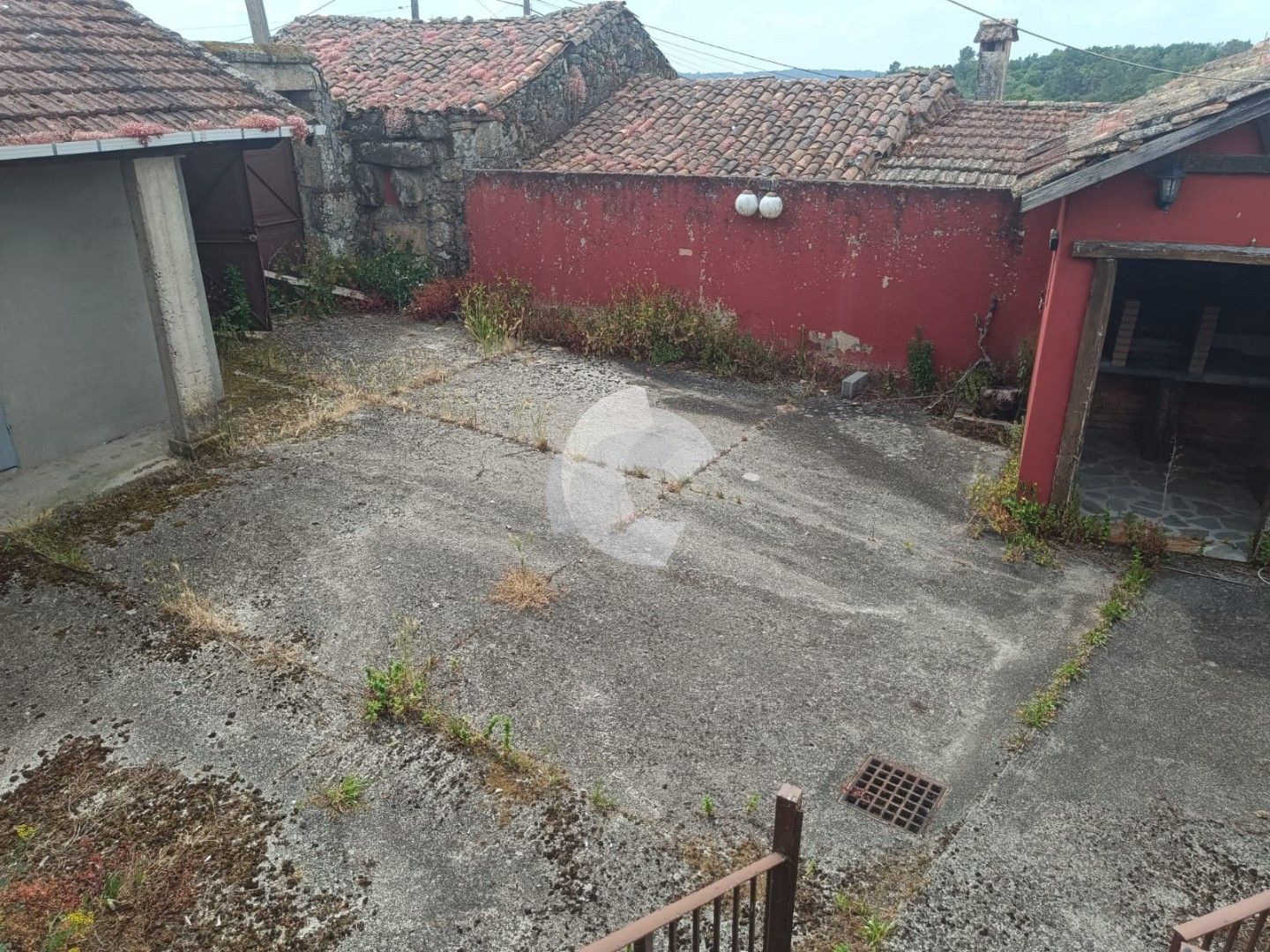 Einfamilien-Reihenhaus zum Verkauf in Amoeiro