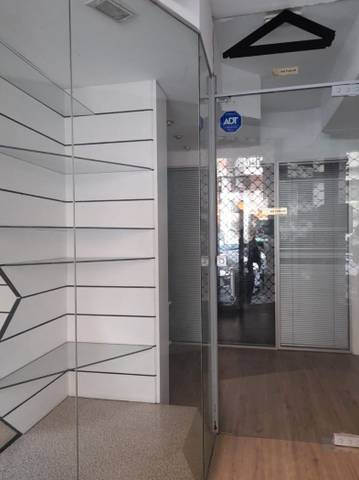 Local comercial en Alquiler en Abrera