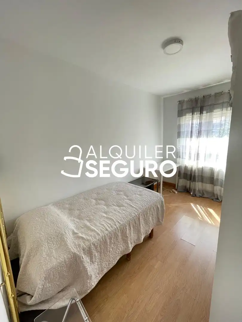 Habitación de Piso de alquiler en Madrid con Aire acondicionado, Calefacción y Terraza