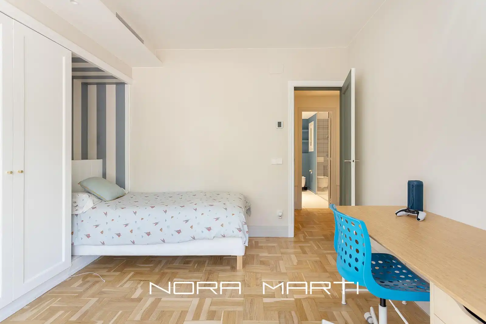 Bedroom of Flat for sale in Barcelona  with Air Conditioner, Heating and Terrace