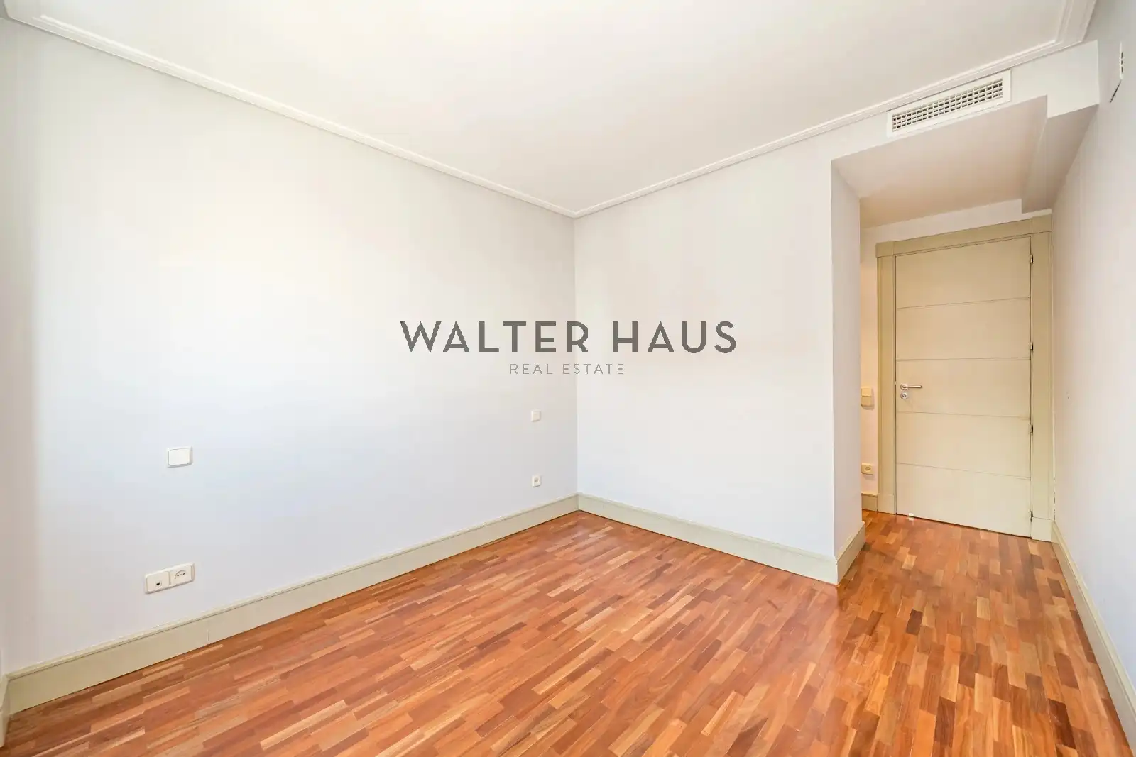 Penthouse with lift for sale in Calle del General Oráa, imagen 31