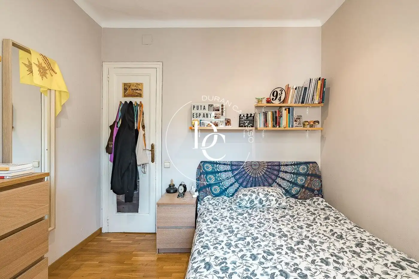 Habitación de Piso en venta en Barcelona con Aire acondicionado y Calefacción