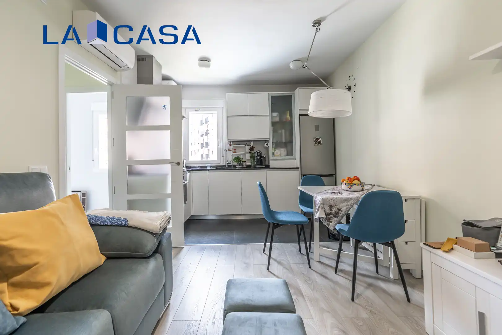 Exterior view of Flat for sale in  Madrid Capital  with Heating