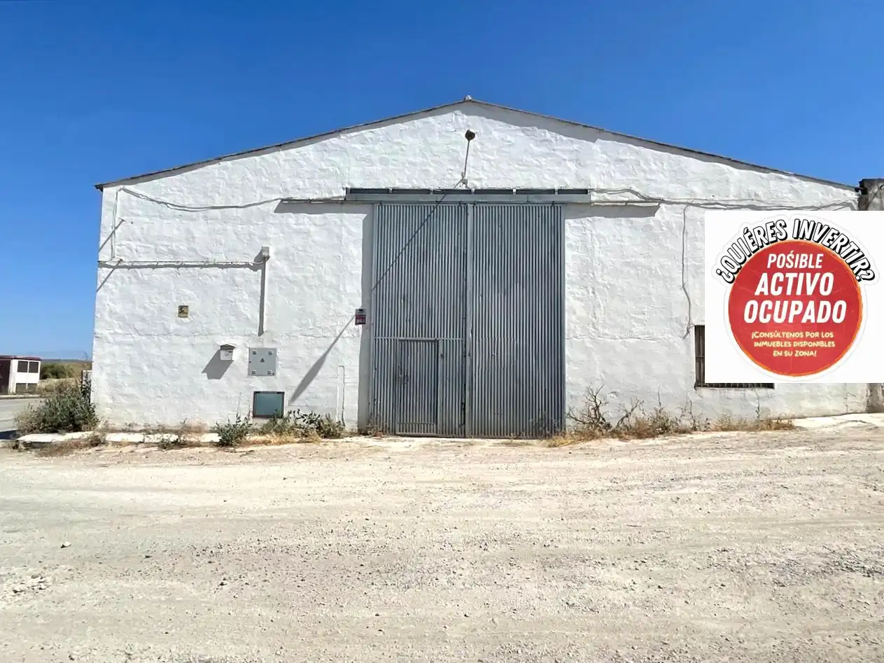 Industrial building for sale in Mengíbar