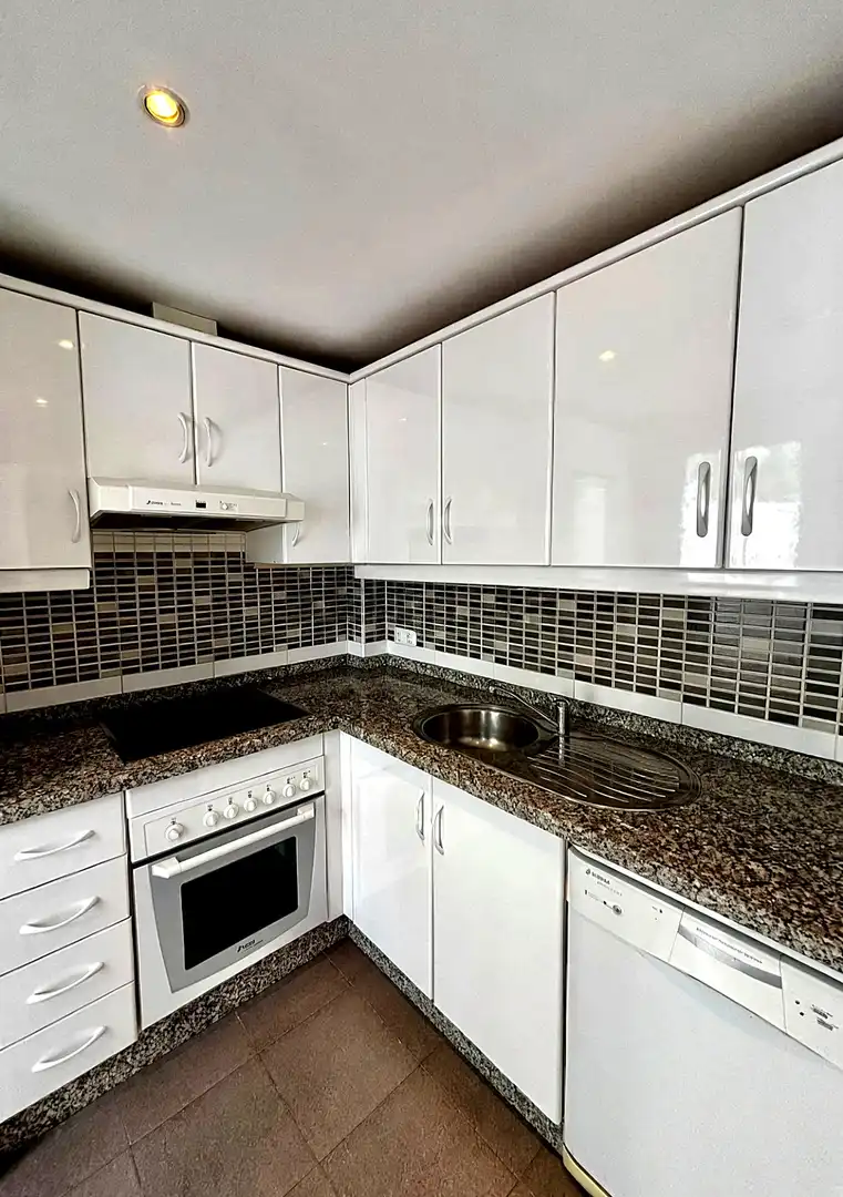 Maison jumelée avec terrasse à vendre à Nueva Andalucía, imagen 17