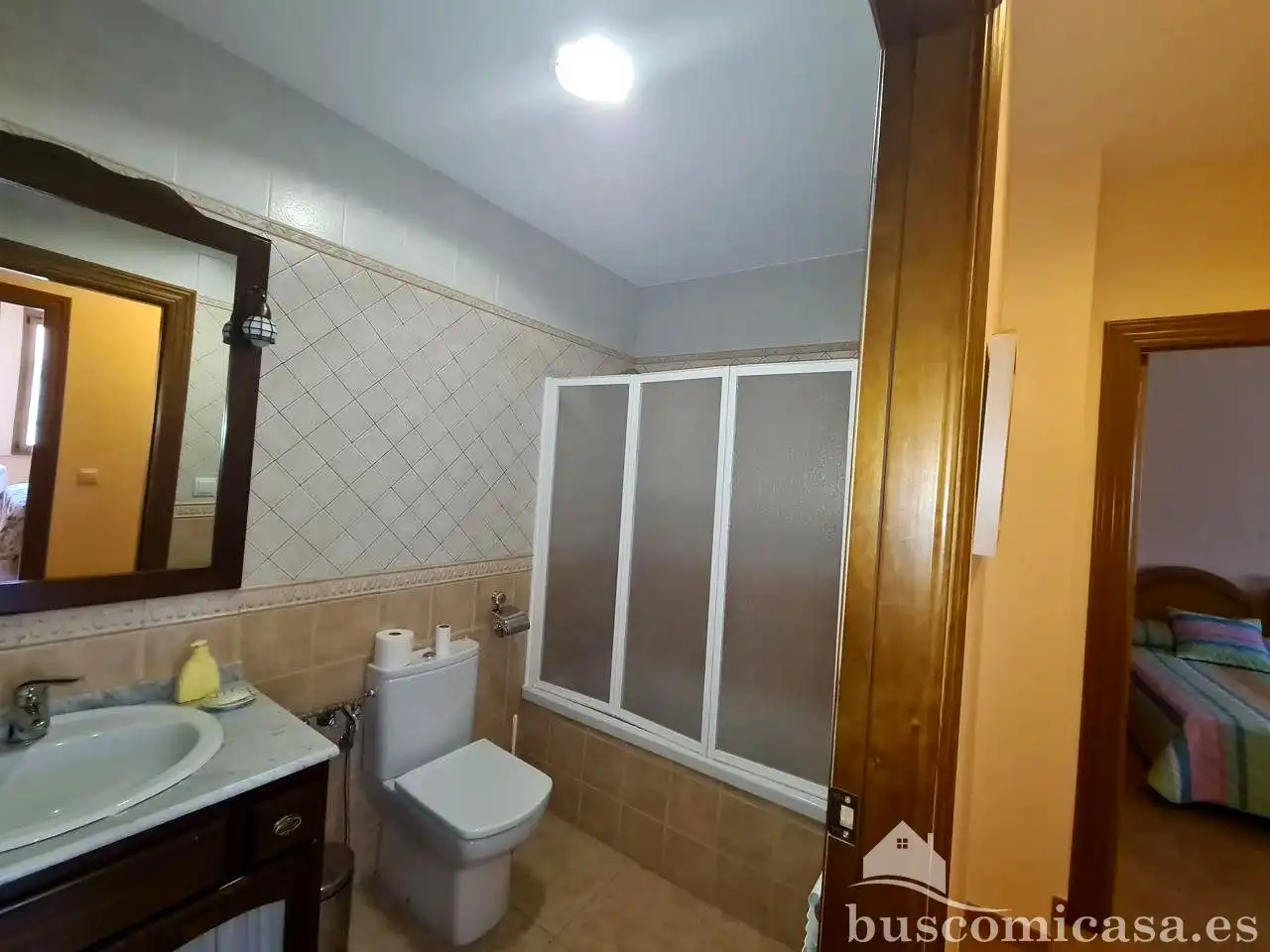 Bany de Casa o xalet en venda en Huelma amb Aire condicionat, Calefacció i Jardí privat