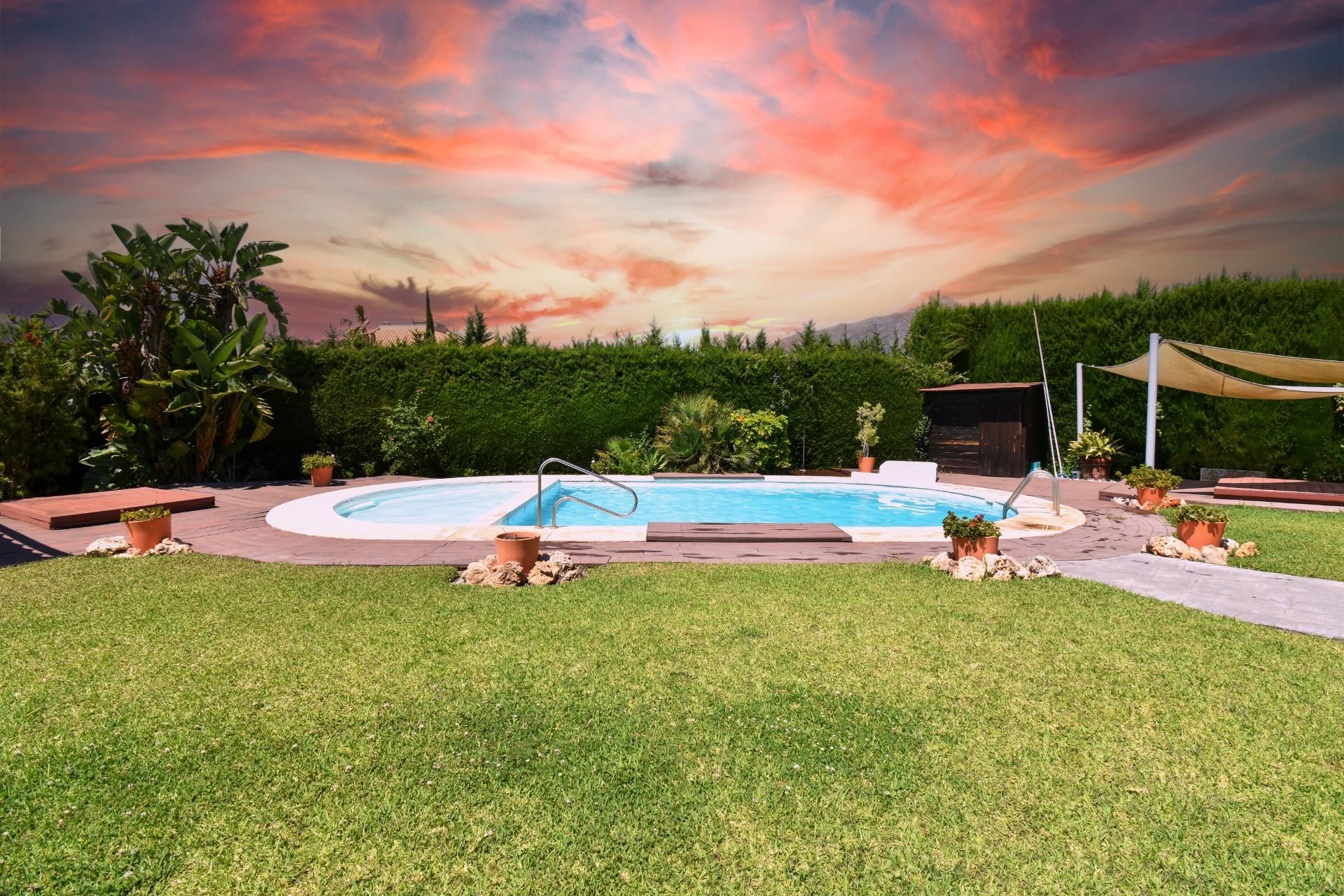 Piscina de Casa o chalet en venta en Marbella con Jardín privado, Terraza y Piscina
