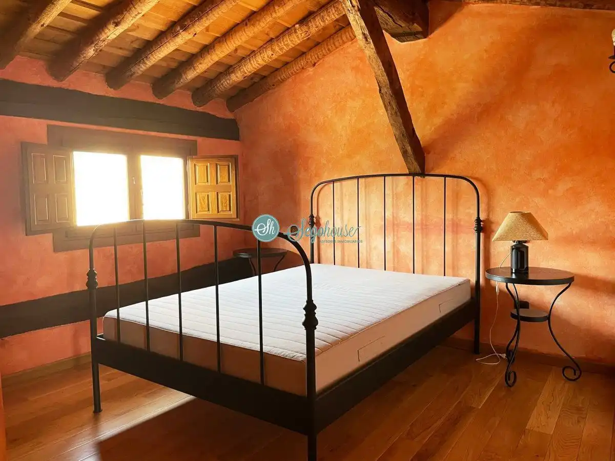 Bedroom of Houses for sale in Adrada de Pirón  with Heating