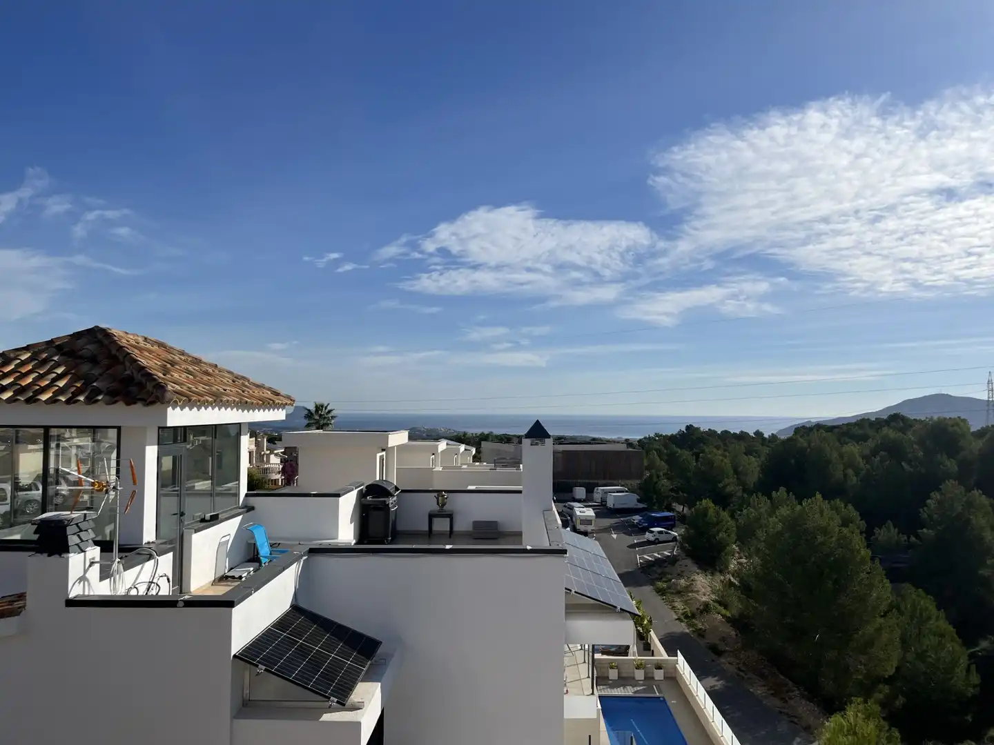 Vista exterior de Casa o chalet en venta en La Nucia con Aire acondicionado, Terraza y Piscina