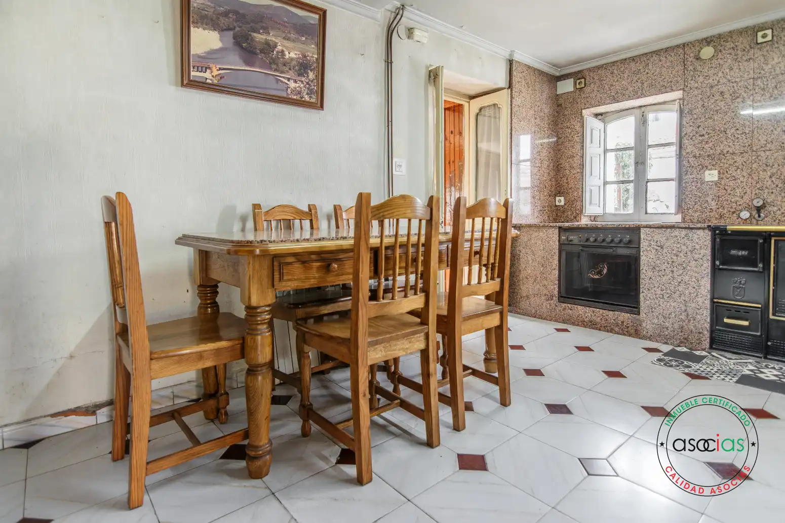 Comedor de Casa o chalet en venta en Las Regueras   con Calefacción y Jardín privado