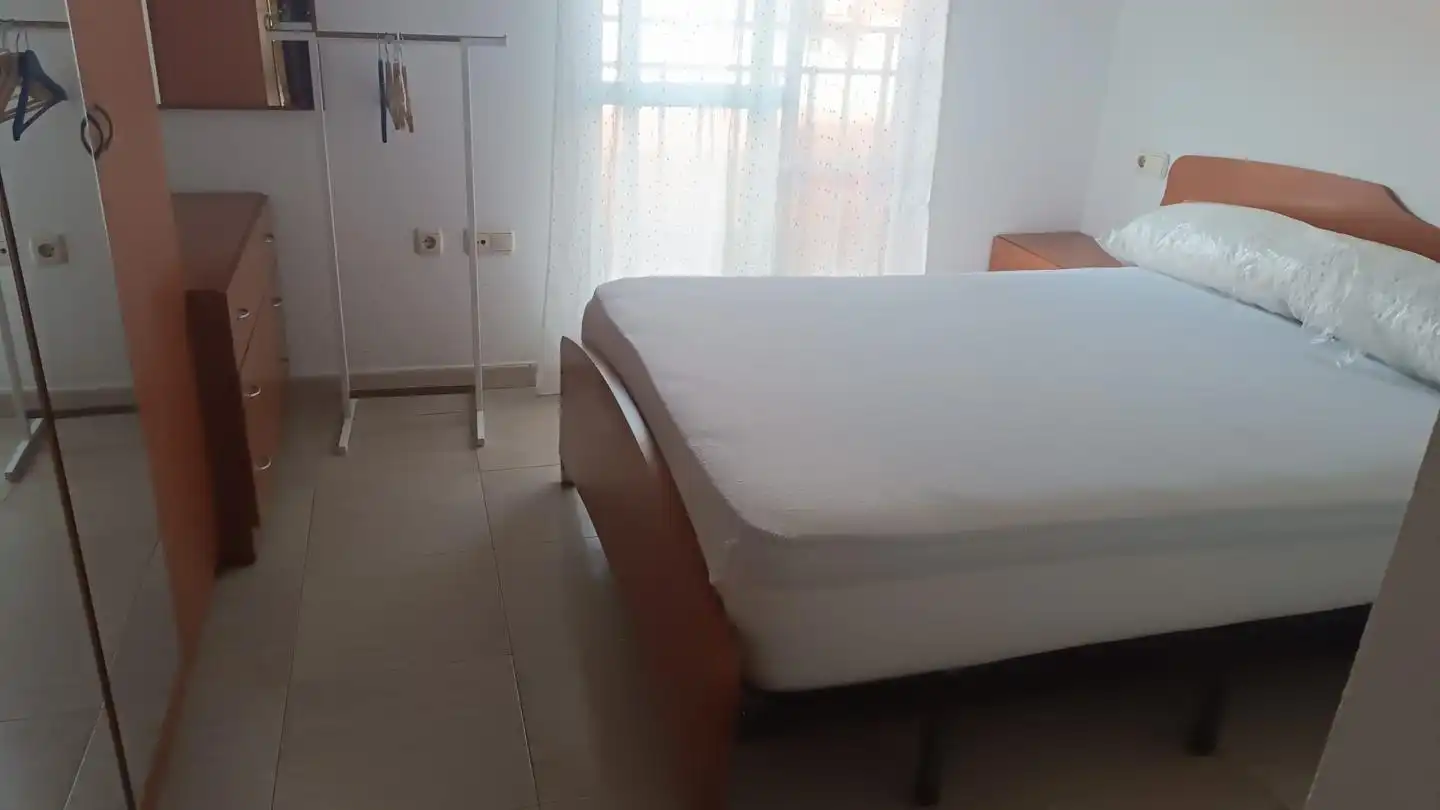 Bedroom of Flat for rent in Melilla