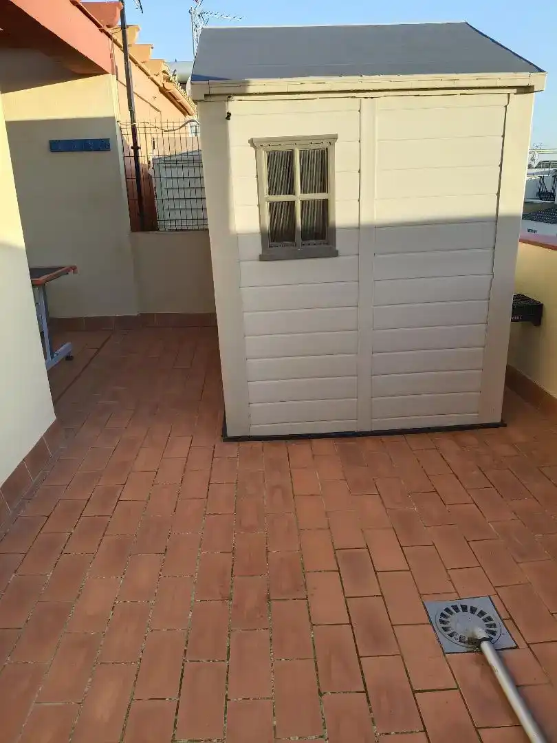 Terrassa de Casa adosada en venda en La Rinconada amb Aire condicionat i Balcó