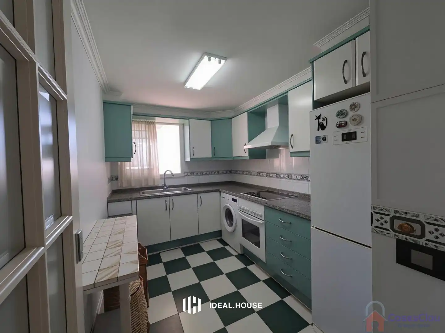 Cocina de Apartamento en venta en Benicasim / Benicàssim con Aire acondicionado, Calefacción y Terraza
