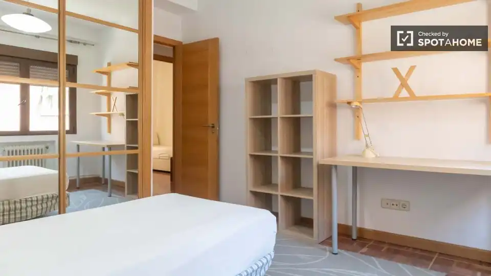 Appartamento con terrazza in affitto a Barrio de Salamanca, imagen 16