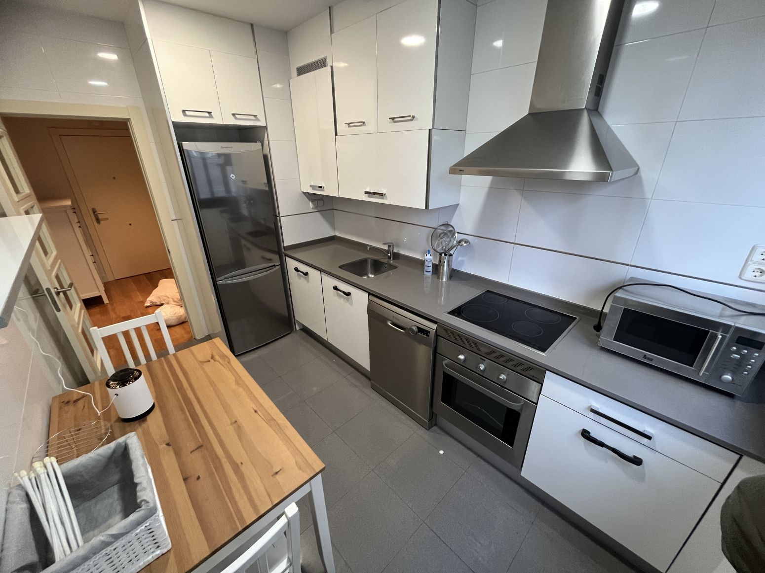 Kitchen of Flat to rent in Avilés  with Heating and Parquet flooring