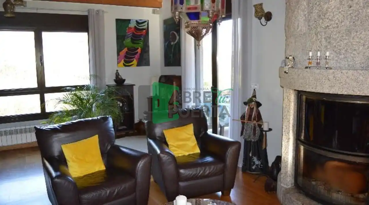 Living room of Houses for sale in Padrenda  with Heating, Private garden and Parquet flooring