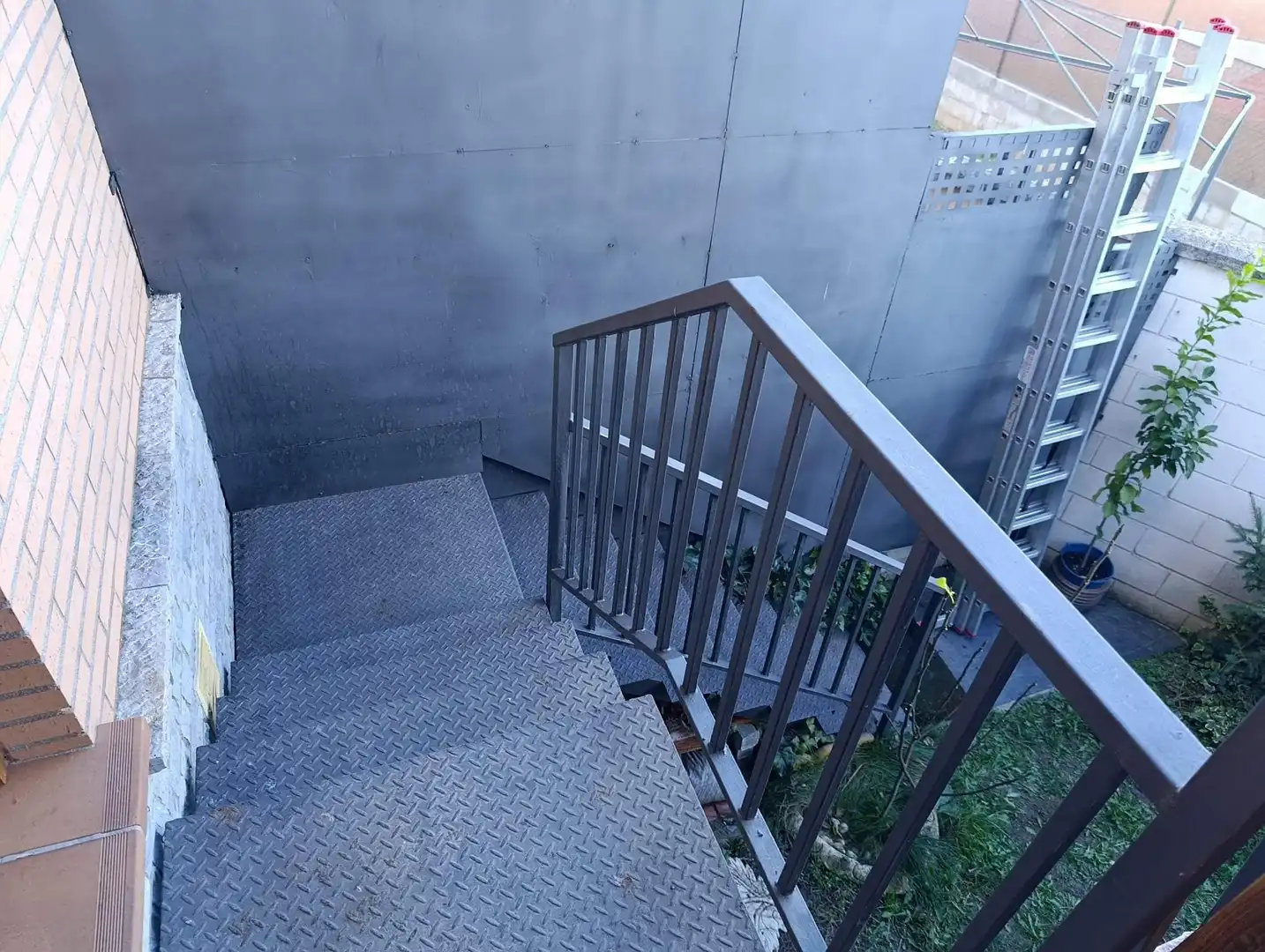 Terraza de Casa adosada en venta en Valverde de la Virgen con Jardín privado, Terraza y Balcón