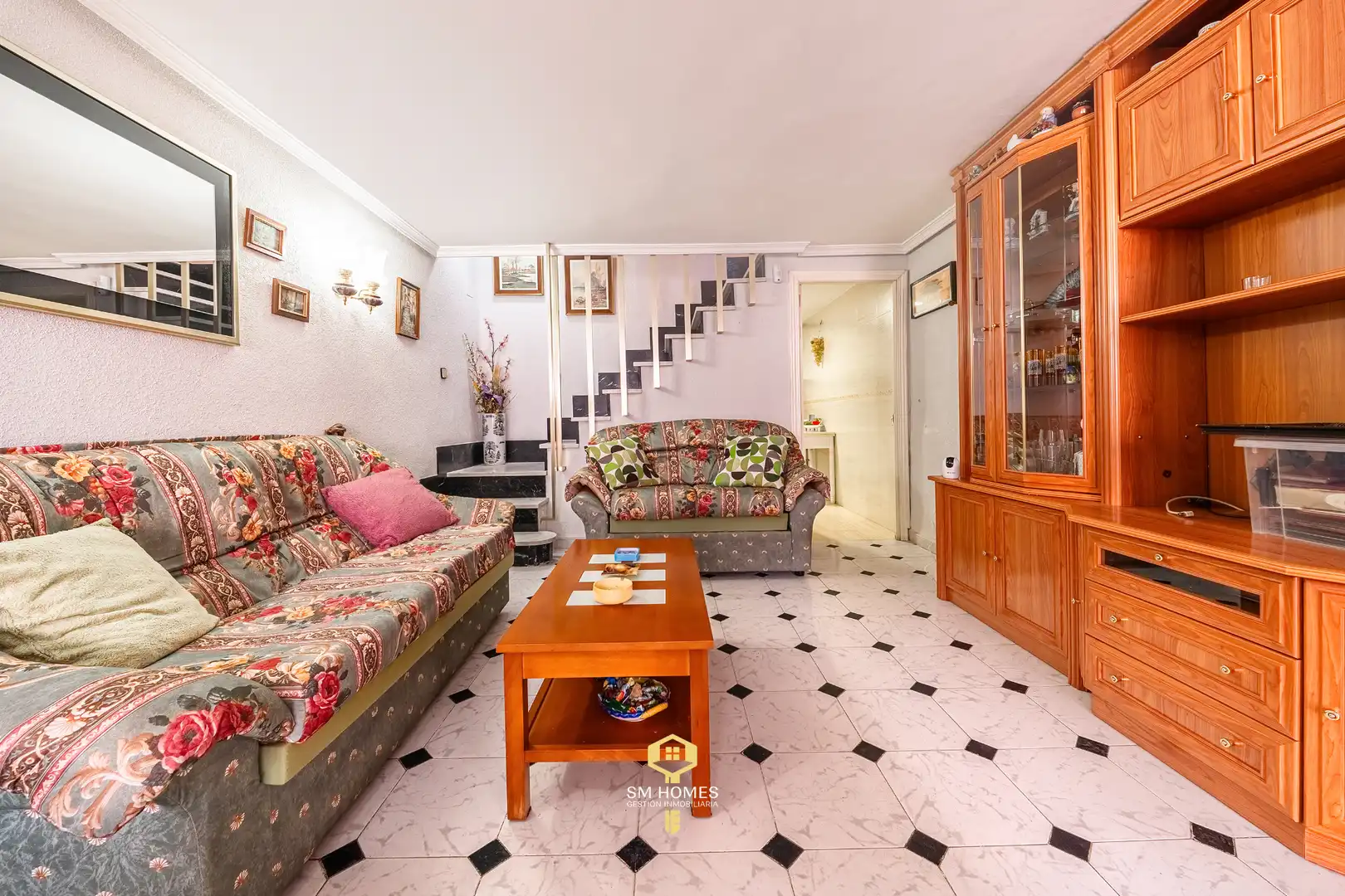 Sala d'estar de Casa adosada en venda en Madrid amb Aire condicionat, Calefacció i Terrassa