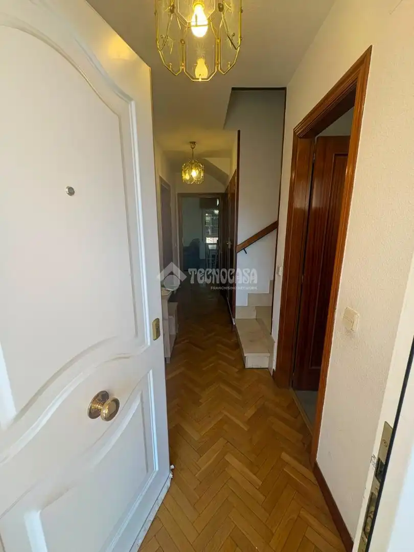 Casa adosada en venda en Valladolid amb Calefacció i Parquet