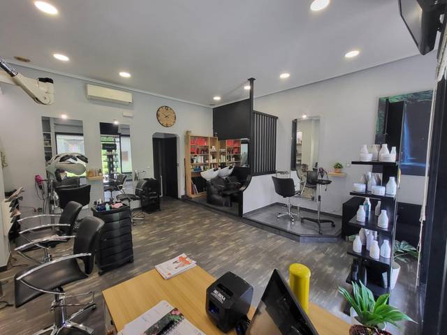 Local comercial en Venta en San Adrián