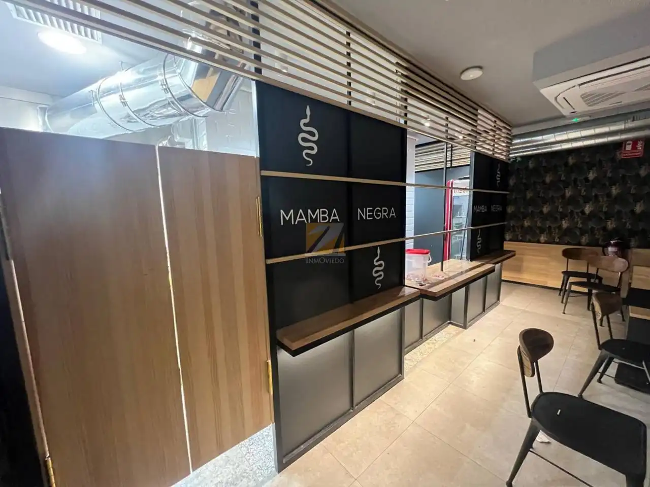 Local en venta en Oviedo  con Aire acondicionado y Alarma