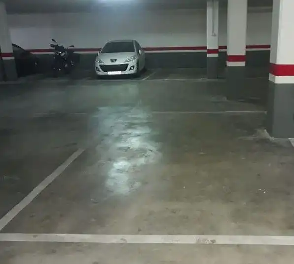 Parkplatz zum Verkauf in JOSE MARIA GUINOT GALAN 5, imagen 4