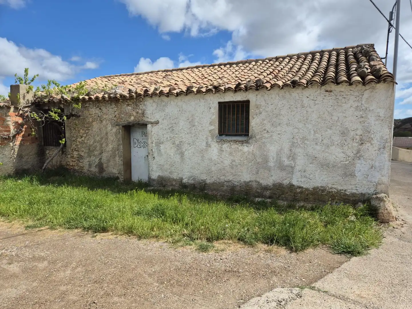 Vista exterior de Garatge en venda en Villanueva de Huerva