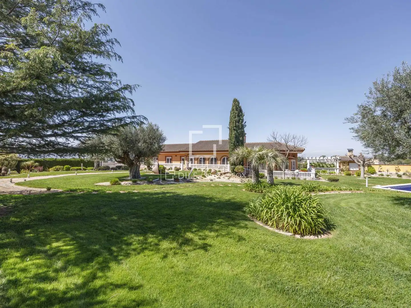 Villa mit Pool zum Verkauf in Montserrat, imagen 3